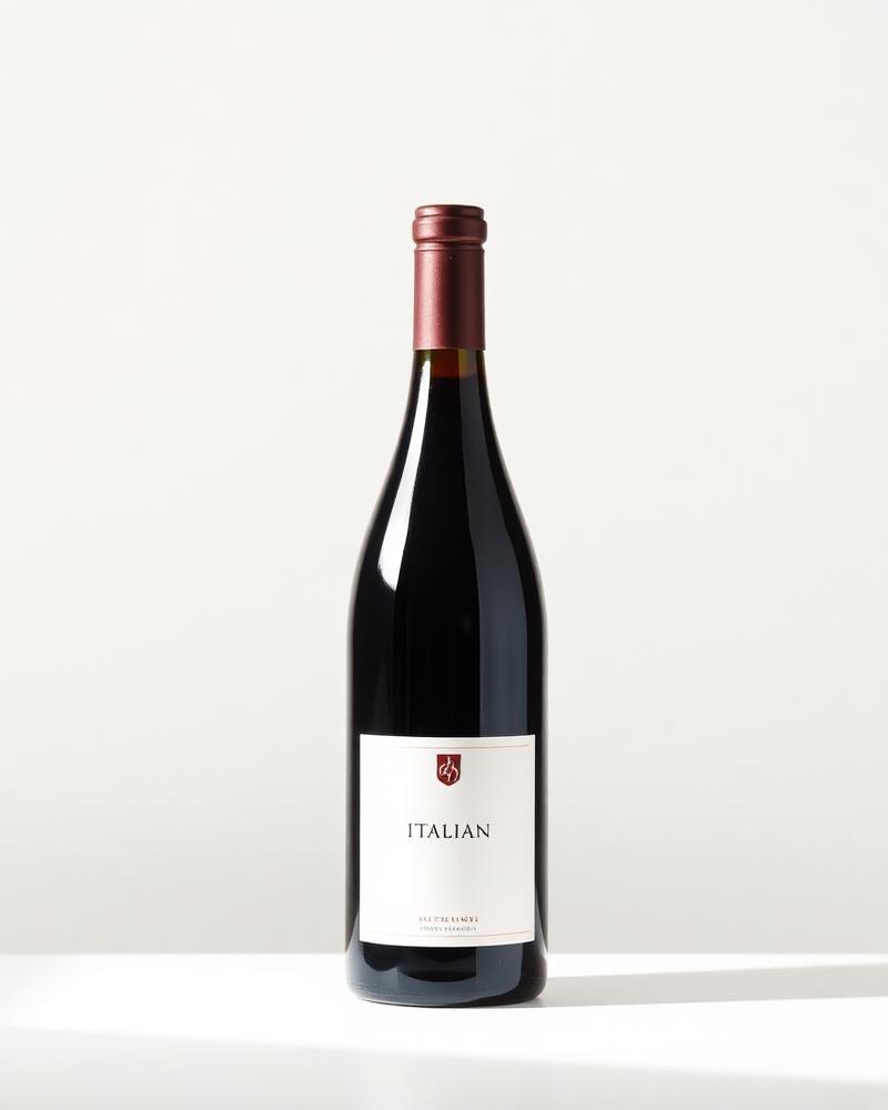 Bottiglia di vino rosso su fondo bianco